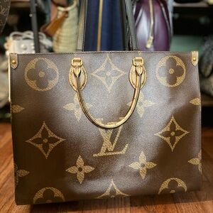 Louis Vuitton Reverse Monogram GM Onthego Tote